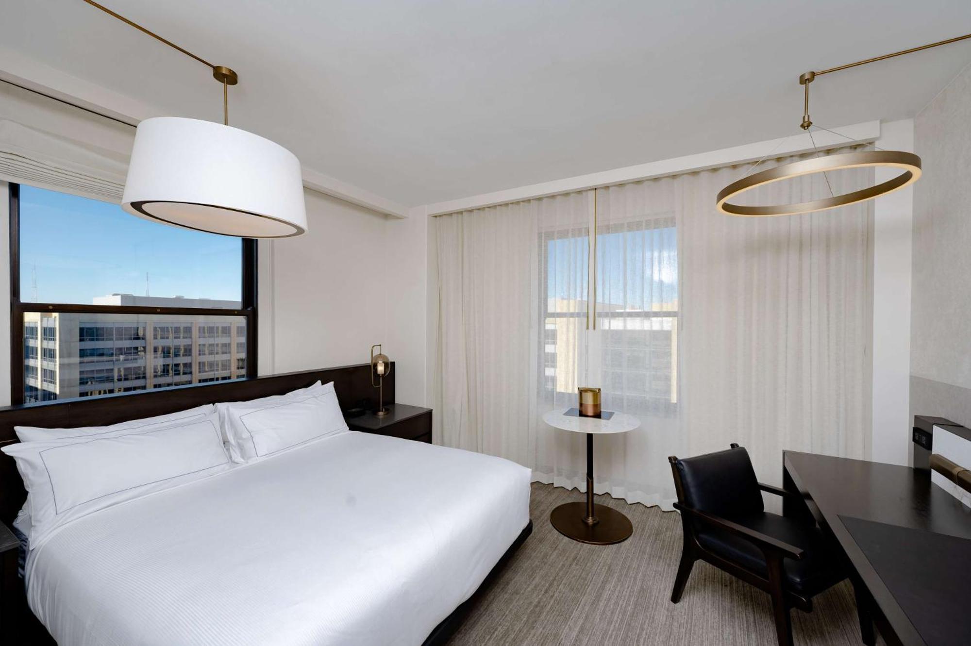 Hotel Fort Des Moines, Curio Collection By Hilton Exterior foto
