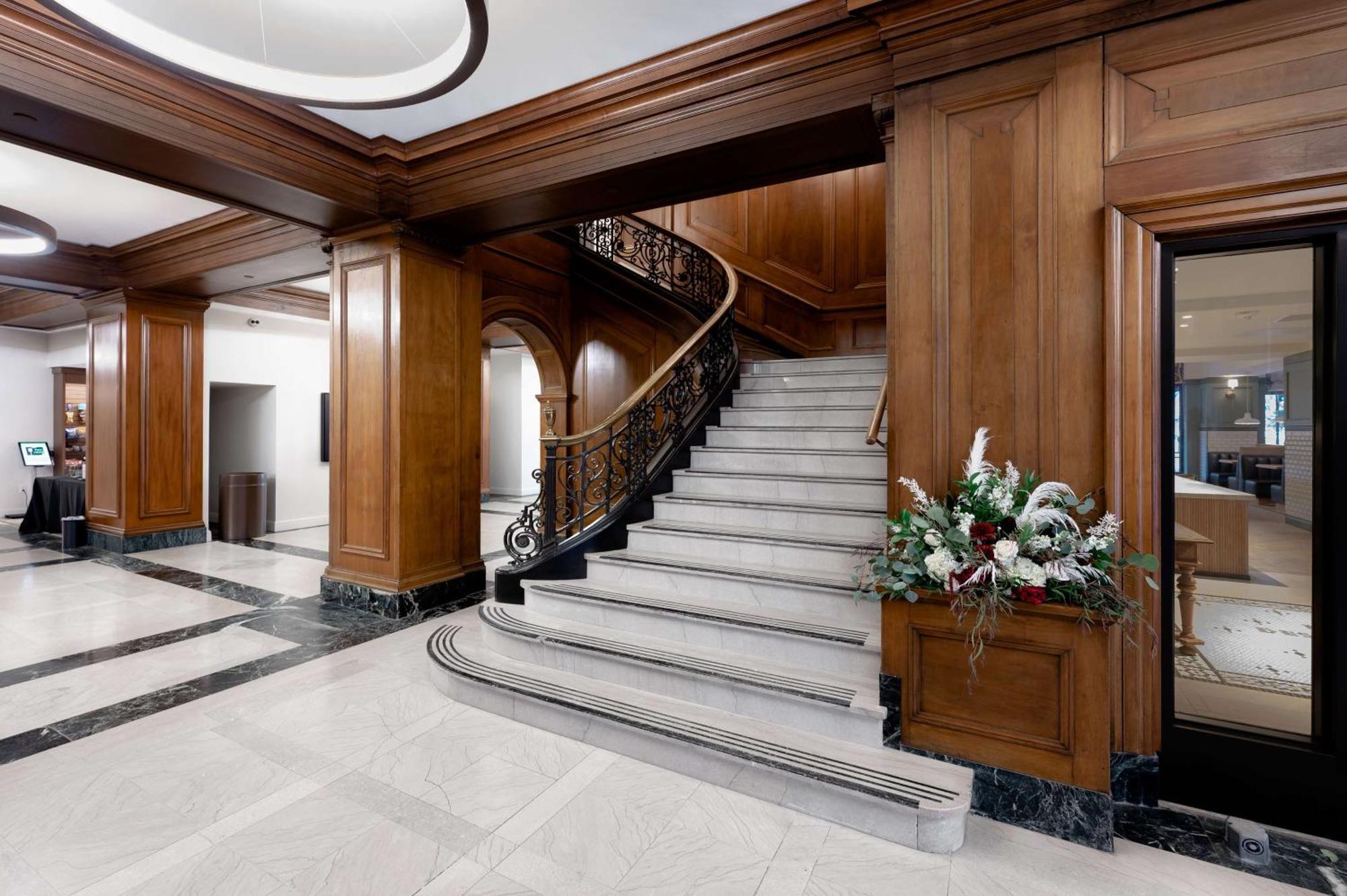 Hotel Fort Des Moines, Curio Collection By Hilton Exterior foto